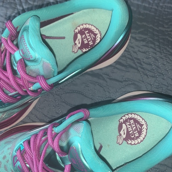 BROOKS Transcend 3 guide rails super DNA athletic shoes Size 7 - Picture 4 of 11